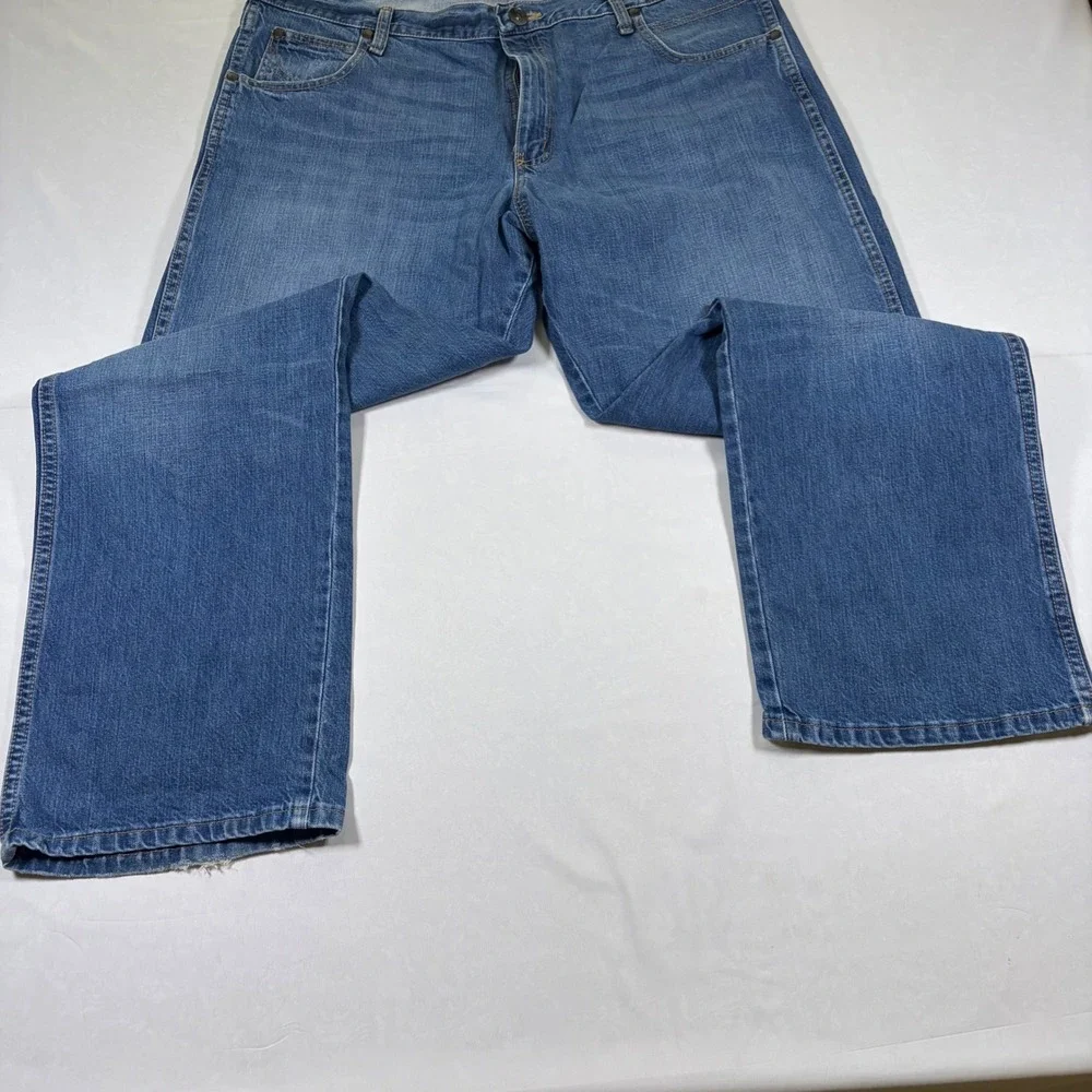 Wrangler Mens Bootcut Jeans Medium Wash Blue Denim WRT20TB 40x32